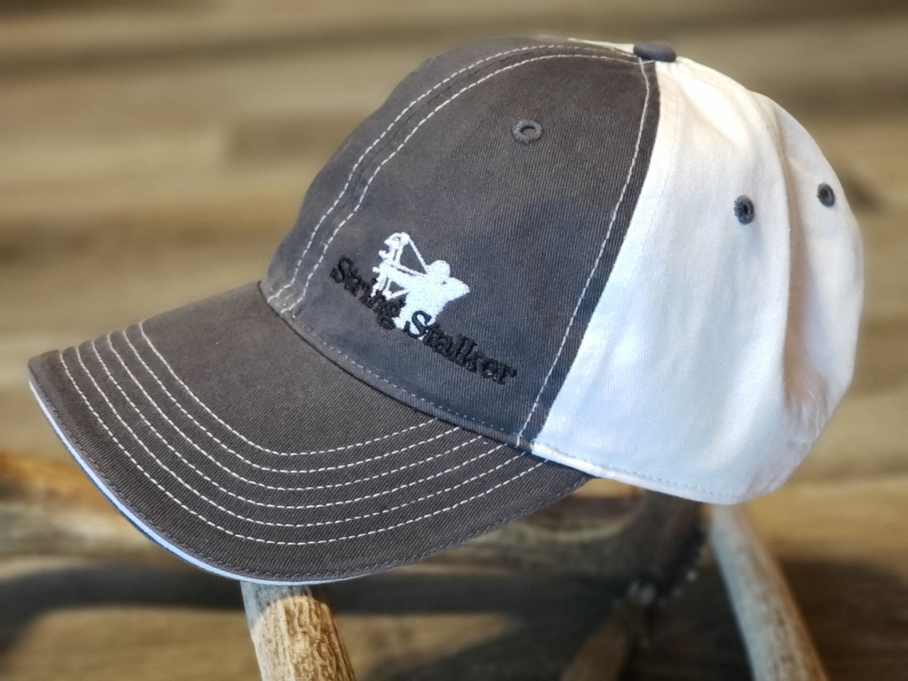 String Stalker Bow Hunter Hat Charcoal/white